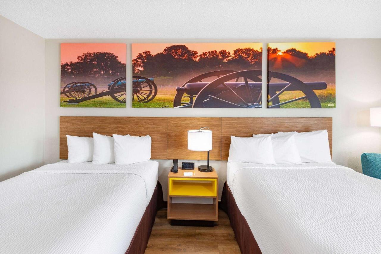 Days Inn By Wyndham Charlottesville/University Area Esterno foto
